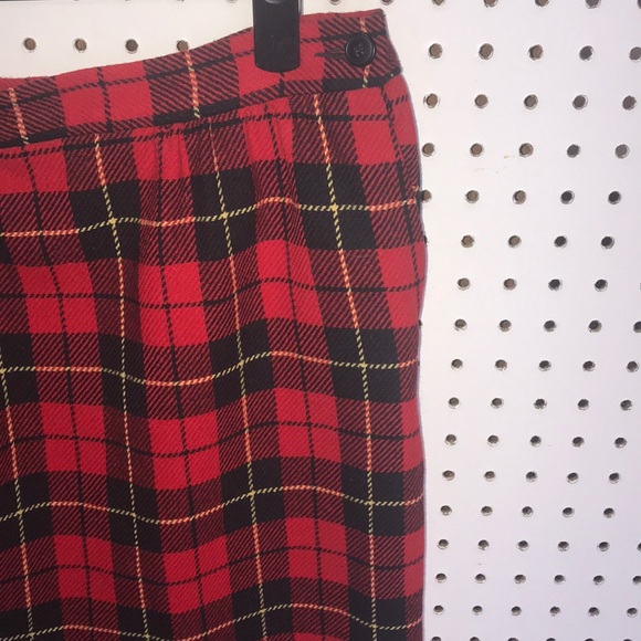 Pendleton plaid skirt - Picture 2 of 4